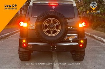 Green Toyota Fj Cruiser 2014 for sale in 