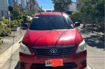 Selling White Toyota Innova 2015 in Makati