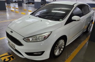Sell White 2016 Ford Focus in Manila