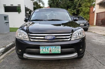 Selling White Ford Escape 2009 in Parañaque
