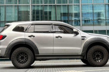 2017 Ford Everest in Makati, Metro Manila