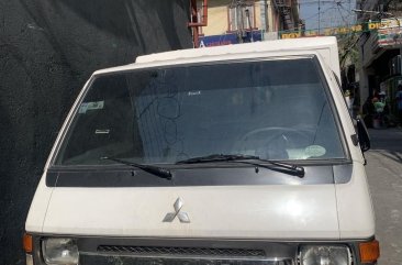 Sell White 2016 Mitsubishi L300 in Manila