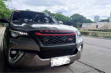 Selling Bronze Toyota Fortuner 2020 in Manila