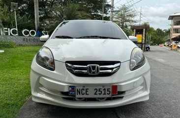 White Honda Brio amaze 2016 for sale in Las Piñas