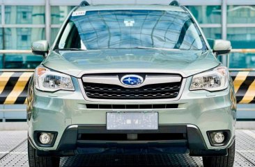 Selling White Subaru Forester 2015 in Makati