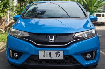 Sell White 2015 Honda Jazz in Makati