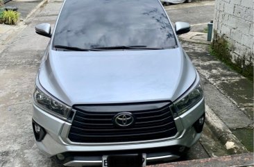 White Toyota Innova 2022 for sale in Marikina