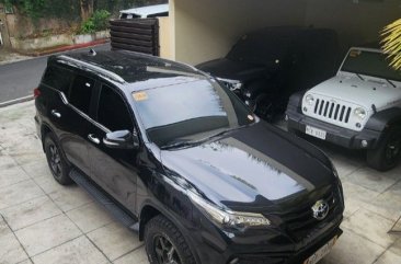 Selling White Toyota Fortuner 2018 in Pasig