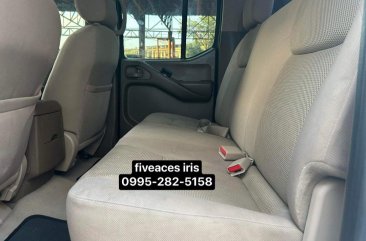 Sell White 2010 Nissan Navara in Mandaue