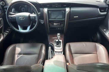 White Toyota Fortuner 2018 for sale in 