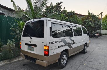 White Nissan Urvan Escapade 2006 for sale in Manual