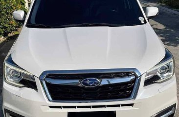 White Subaru Forester 2018 for sale in Automatic