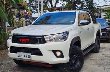 Sell White 2019 Toyota Hilux in Manila