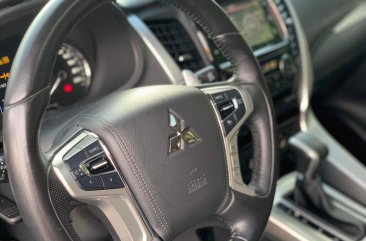 Selling White Mitsubishi Montero sport 2017 in Manila