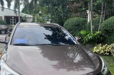 Selling White Hyundai Santa Fe 2013 in Pasig