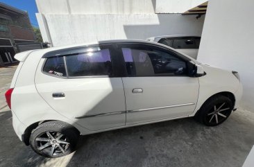 White Toyota Wigo 2015 for sale in Automatic