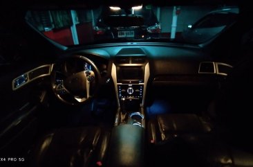 White Ford Explorer 2012 for sale in 