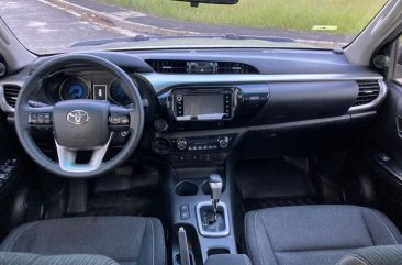 White Toyota Hilux 2016 for sale in 