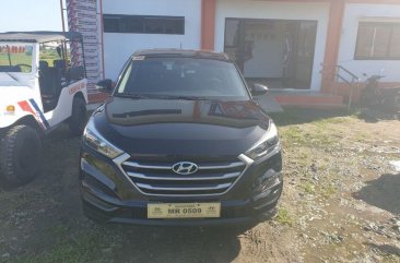 Sell White 2016 Hyundai Tucson in Imus