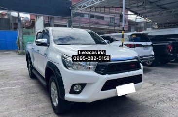 Sell White 2017 Toyota Hilux in Mandaue