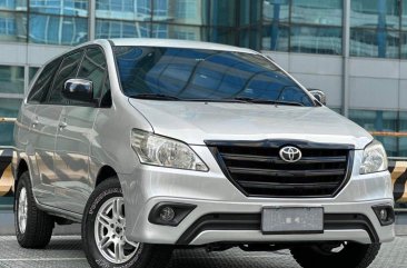 Sell White 2015 Toyota Innova in Makati