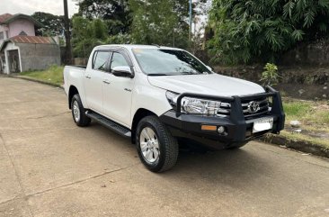 Sell White 2018 Toyota Hilux in Marikina