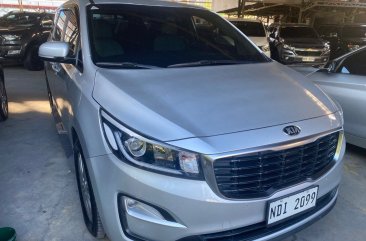 White Kia Grand carnival 2019 for sale in Automatic