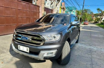 White Ford Everest 2017 for sale in Automatic