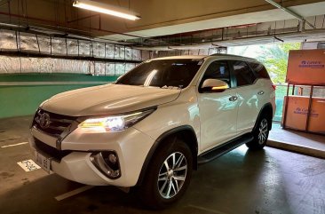 Pearl White Toyota Fortuner 2016 for sale in Parañaque