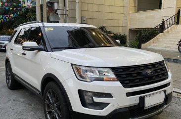 White Ford Explorer 2016 for sale in Automatic