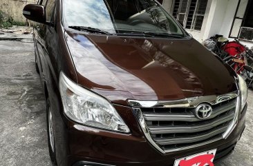 White Toyota Innova 2014 for sale in Quezon City