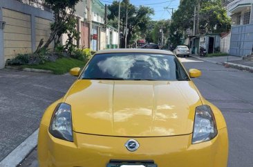 Yellow Nissan 350Z 2006 for sale in Automatic