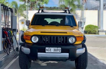 White Toyota Fj Cruiser 2017 for sale in Manila