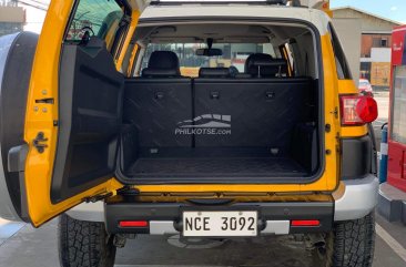 2017 Toyota FJ Cruiser  4.0L V6 in Manila, Metro Manila