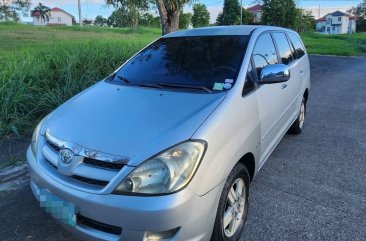 White Toyota Innova 2007 for sale in Manila