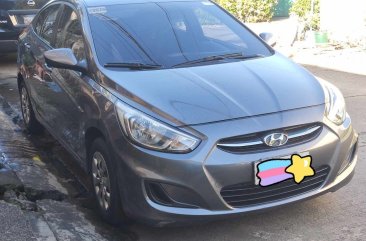 Sell White 2017 Hyundai Accent in Quezon City