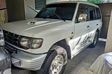 Selling White Mitsubishi Pajero 2001 in Pasig