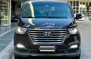 2018 Hyundai Starex  2.5 CRDi GLS 5 AT(Diesel Swivel) in Quezon City, Metro Manila