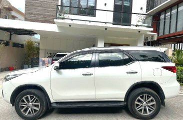 White Toyota Fortuner 2018 for sale in Automatic