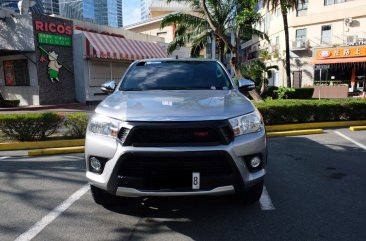 Silver Toyota Hilux 2017 for sale in 