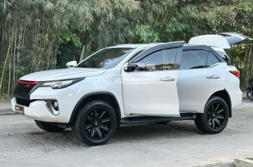 2018 Toyota Fortuner  2.4 V Diesel 4x2 AT in Manila, Metro Manila