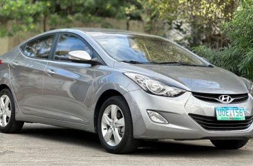 White Hyundai Elantra 2013 for sale in Las Piñas