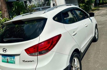 White Hyundai Tucson 2013 for sale in Automatic