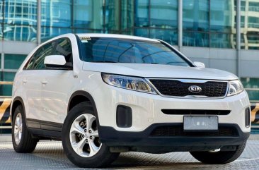 White Kia Sorento 2014 for sale in Makati