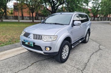 Selling Silver Mitsubishi Montero 2013 in Imus