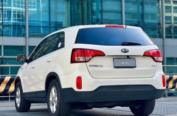 White Kia Sorento 2014 for sale in Makati