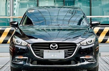 Sell White 2018 Mazda 3 in Makati