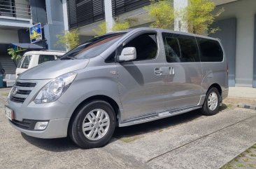 Sell White 2017 Hyundai Starex in Pasig