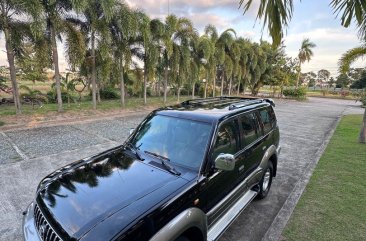 White Toyota Land cruiser prado 2001 for sale in San Fernando