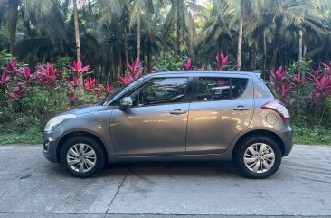 Selling White Suzuki Swift 2018 in Pasay